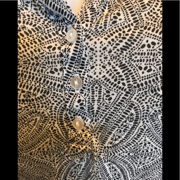 H&M Top - Picture 4 of 5